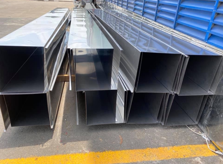 GIA CÔNG CHẤN CHỮ L,CHỮ V VÀ CÁC HÌNH DẠNG KHÁC INOX 304/316/201/430