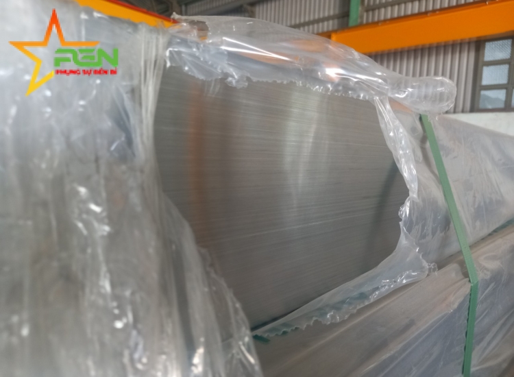 HỘP CHỮ NHẬT INOX 304/316 - 200 x 300 x2.0MM