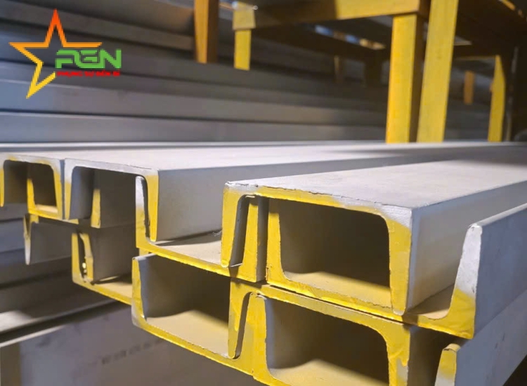 U ĐÚC INOX 304-100 x 48 x 5.5 x 6M