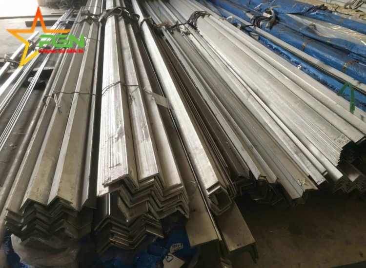VÊ ĐÚC INOX 316/316L: 30 x 30 x 5.0 x 6 M
