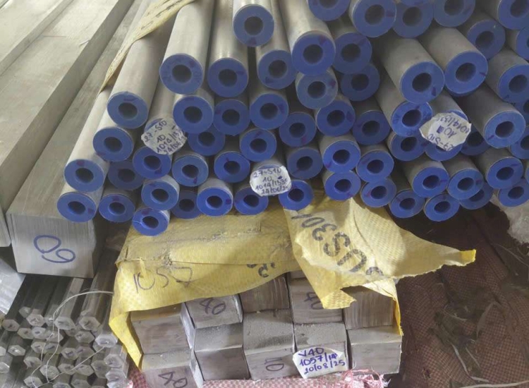 ỐNG ĐÚC INOX 304/304L